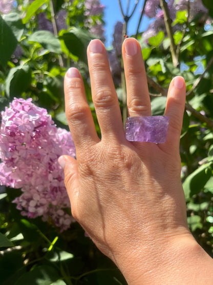 “The Violet Embrace” Smooth Amethyst Statement Ring