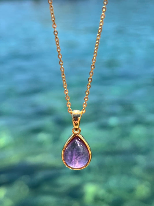 Amethyst tear drop necklace with chain set in sterling silver and coated with 18k gold plating By Marie-Françoise Jewellery 